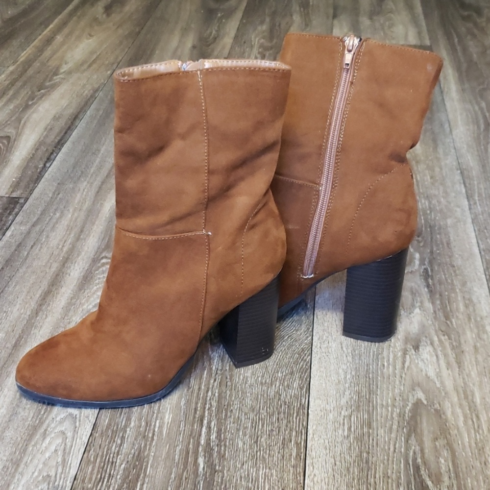 Heel ankle boot